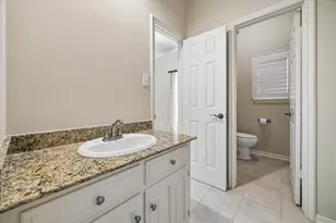 9694 Longmont Dr, Houston, TX 77063 - Photo 27