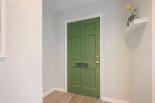 7810 Locke Ln, Houston, TX 77063 - Photo 7