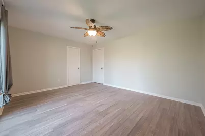 7810 Locke Lane, Houston, TX 77063 - Photo 21