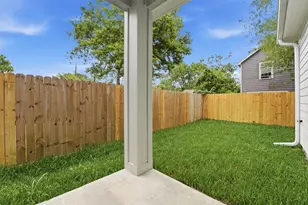 4354 Clover St, Houston, TX 77051 - Photo 23