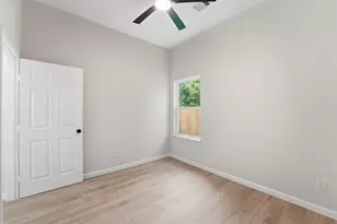 4354 Clover St, Houston, TX 77051 - Photo 15