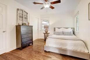 4546 Warm Springs Rd, Houston, TX 77035 - Photo 13