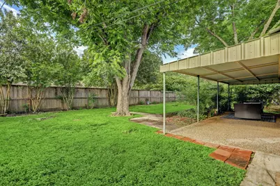 4546 Warm Springs Road, Houston, TX 77035 - Photo 19
