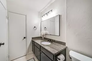 1914 Augusta Dr, Houston, TX 77057 - Photo 33