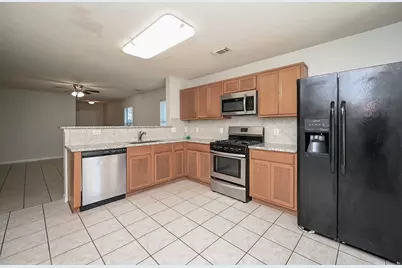 3635 Garrison Run Drive, Spring, TX 77386 - Photo 9