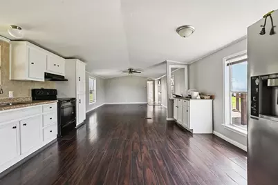 30318 Binford Place, Waller, TX 77484 - Photo 11