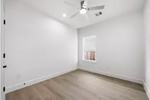 5313 Bacher, Houston, TX 77028 - Photo 9