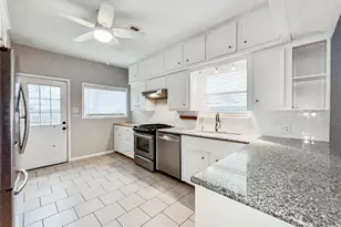 4035 Michaux St, Houston, TX 77009 - Photo 7