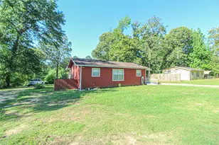 347 E Highland Dr, Livingston, TX 77351 - Photo 11