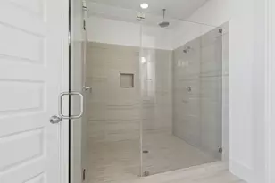 821 Algona Ave, Houston, TX 77008 - Photo 21