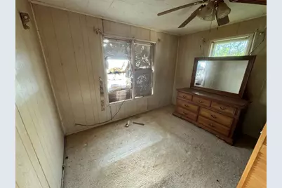 105 E Washington Avenue, Electra, TX 76360 - Photo 3
