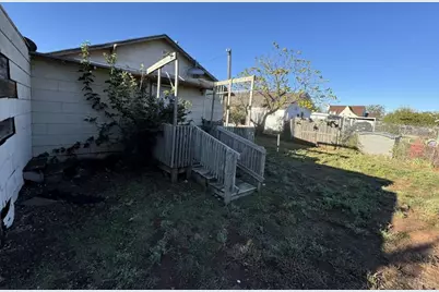 105 E Washington Avenue, Electra, TX 76360 - Photo 7