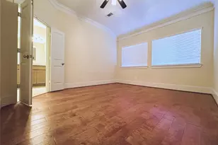 8812 Ashbloom Ln, Houston, TX 77080 - Photo 11