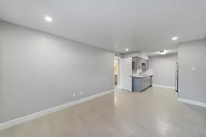 845 Augusta Drive #45, Houston, TX 77057 - Photo 9