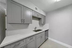845 Augusta Dr, Houston, TX 77057 - Photo 7