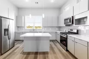 1250 N Post Oak Rd, Houston, TX 77055 - Photo 5