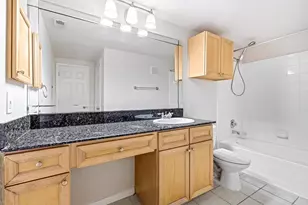 2255 Braeswood Park Dr, Houston, TX 77030 - Photo 27