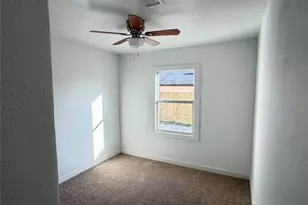 9306 Grady St, Houston, TX 77016 - Photo 11
