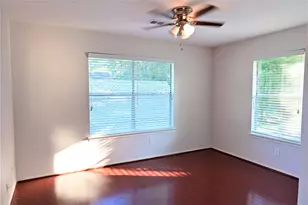 2339 Bent River Dr, Sugar Land, TX 77479 - Photo 35