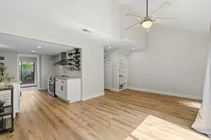 1063 Country Pl Dr, Houston, TX 77079 - Photo 9