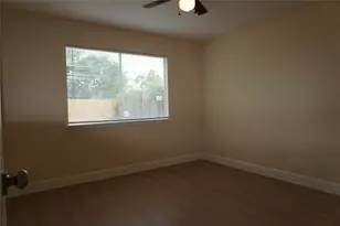 8207 Misty Ridge Ln, Houston, TX 77071 - Photo 19