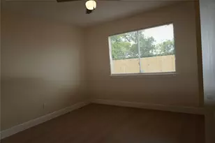 8207 Misty Ridge Ln, Houston, TX 77071 - Photo 21
