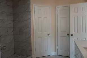 8207 Misty Ridge Ln, Houston, TX 77071 - Photo 13