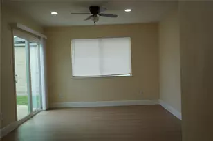 8207 Misty Ridge Ln, Houston, TX 77071 - Photo 9
