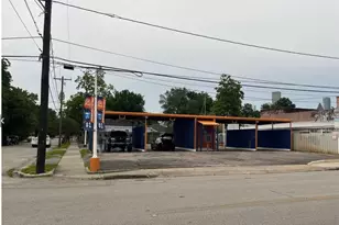 1823 Gentry St, Houston, TX 77009 - Photo 1