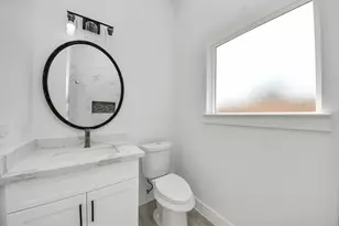 406 S Iowa St, La Porte, TX 77571 - Photo 33