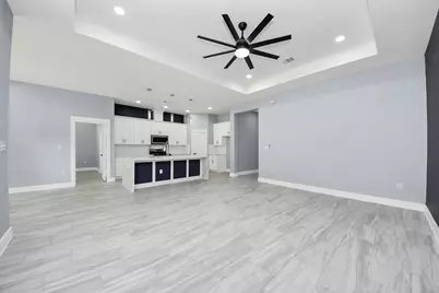 406 S Iowa Street, La Porte, TX 77571 - Photo 9