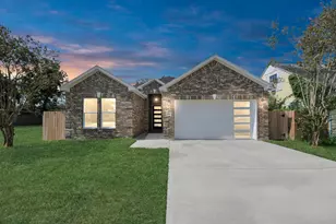 406 S Iowa St, La Porte, TX 77571 - Photo 1