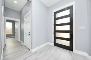 406 S Iowa St, La Porte, TX 77571 - Photo 5