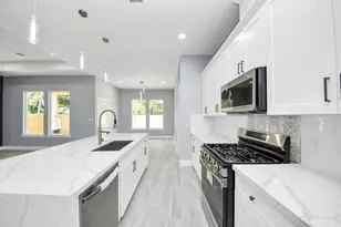 406 S Iowa St, La Porte, TX 77571 - Photo 13