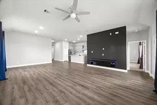 4251 Millers Creek Ln, Manvel, TX 77578 - Photo 5