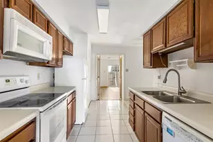 8302 Nairn St, Houston, TX 77074 - Photo 27