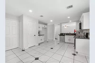 15118 Gaines Meadow Court, Houston, TX 77083 - Photo 5