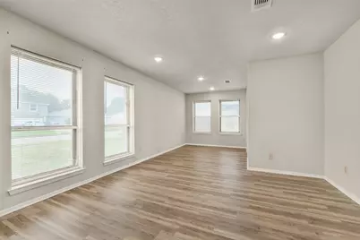 14854 Shottery Drive, Houston, TX 77015 - Photo 9