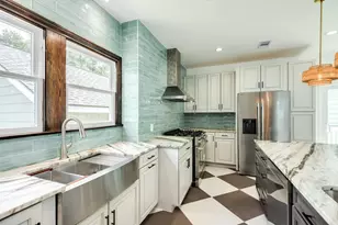 4702 Ave Bernardo De Galvez, Galveston, TX 77551 - Photo 19