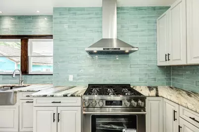 4702 Avenue Bernardo De Galvez, Galveston, TX 77551 - Photo 21