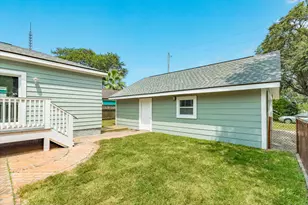 4702 Ave Bernardo De Galvez, Galveston, TX 77551 - Photo 9