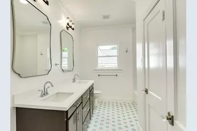 4702 Avenue Bernardo De Galvez, Galveston, TX 77551 - Photo 33