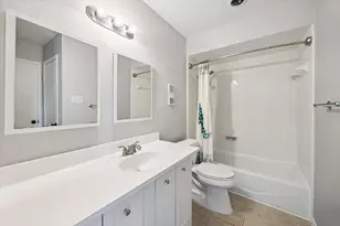 7483 Brompton St, Houston, TX 77025 - Photo 27