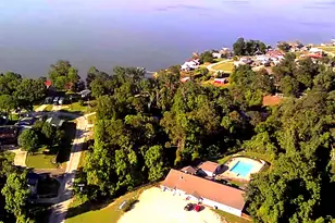 51 Roatan Dr, Point Blank, TX 77364 - Photo 3