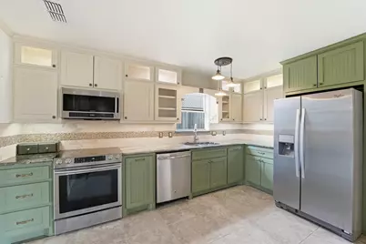 7307 Ironwood Lane, Baytown, TX 77521 - Photo 13