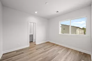 365 Eado Park Cir, Houston, TX 77020 - Photo 27