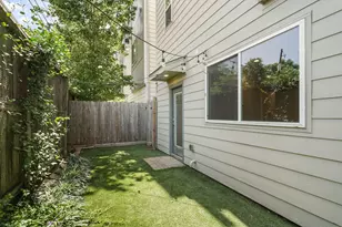 365 Eado Park Cir, Houston, TX 77020 - Photo 37