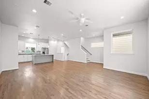 365 Eado Park Cir, Houston, TX 77020 - Photo 9