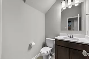 125 Austin Rd, Angleton, TX 77515 - Photo 17