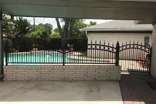127 Parliament Dr, Houston, TX 77034 - Photo 29